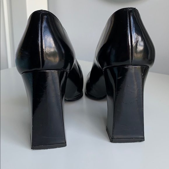Stuart Weitzman polished leather pump - Picture 3 of 7